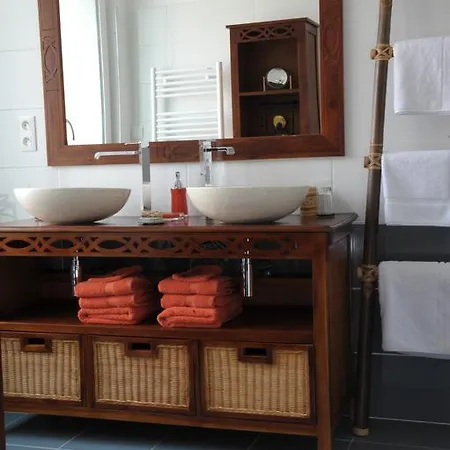 Au Coeur De Bed & Breakfast